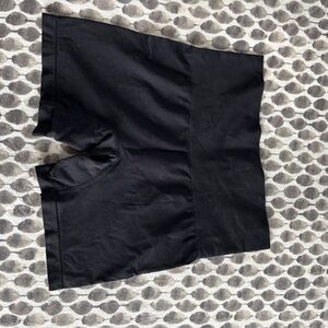 Yummie Black Shapewear Shorts NWOT